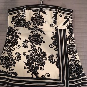 White House/Black Market sleeveless top